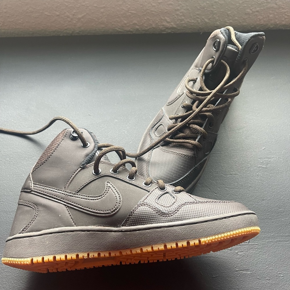 Nike forces
